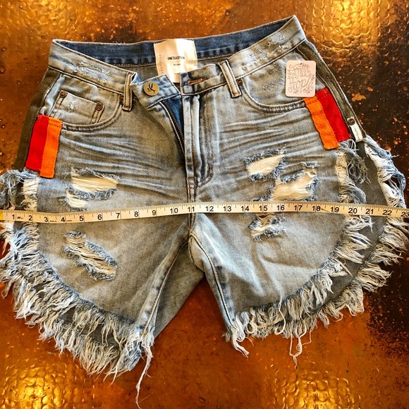 NWT One Teaspoon Frankie Shorts Size 25 Montana - Picture 6 of 9